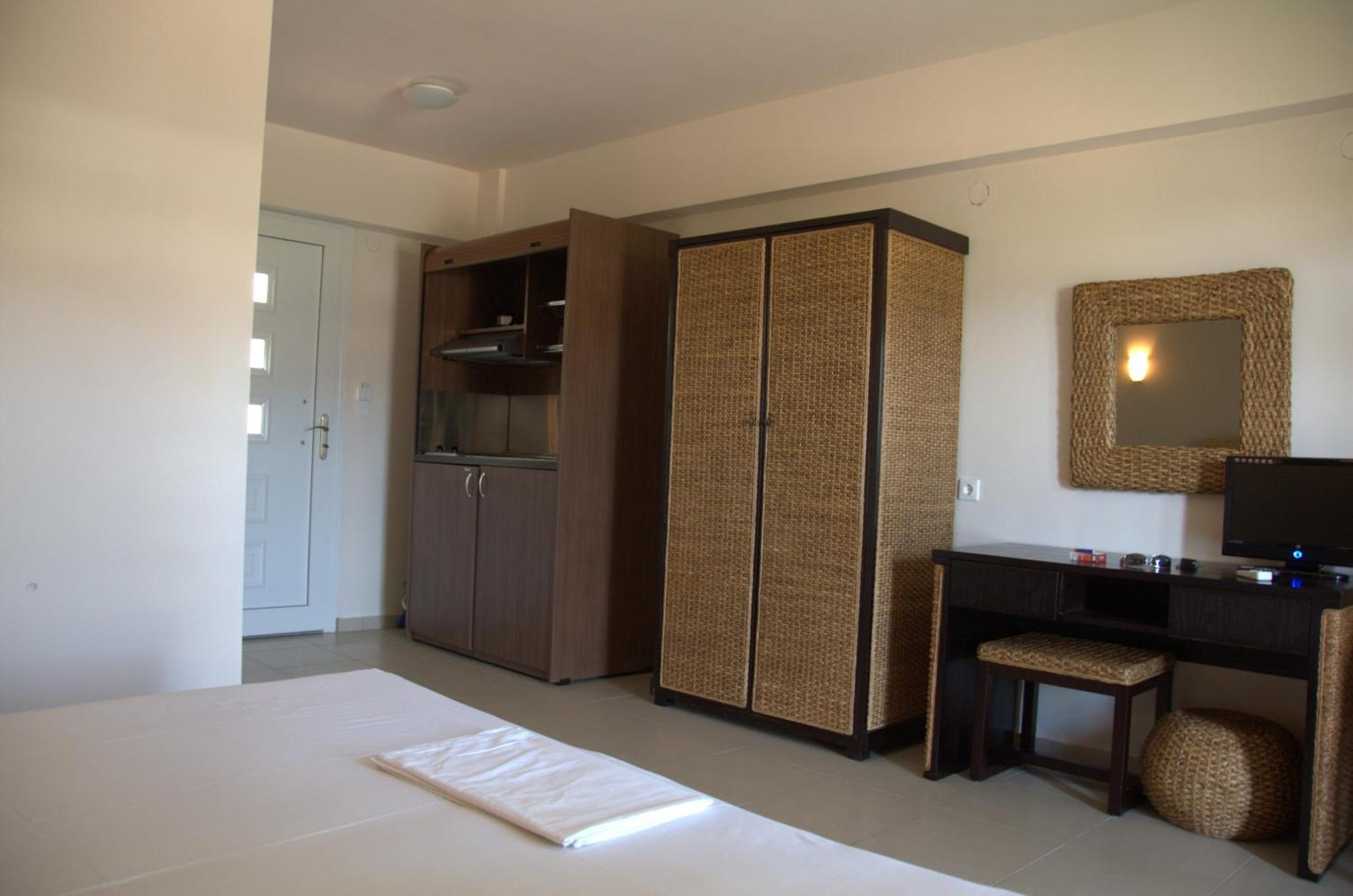 Hotel Sarti Beach エクステリア 写真