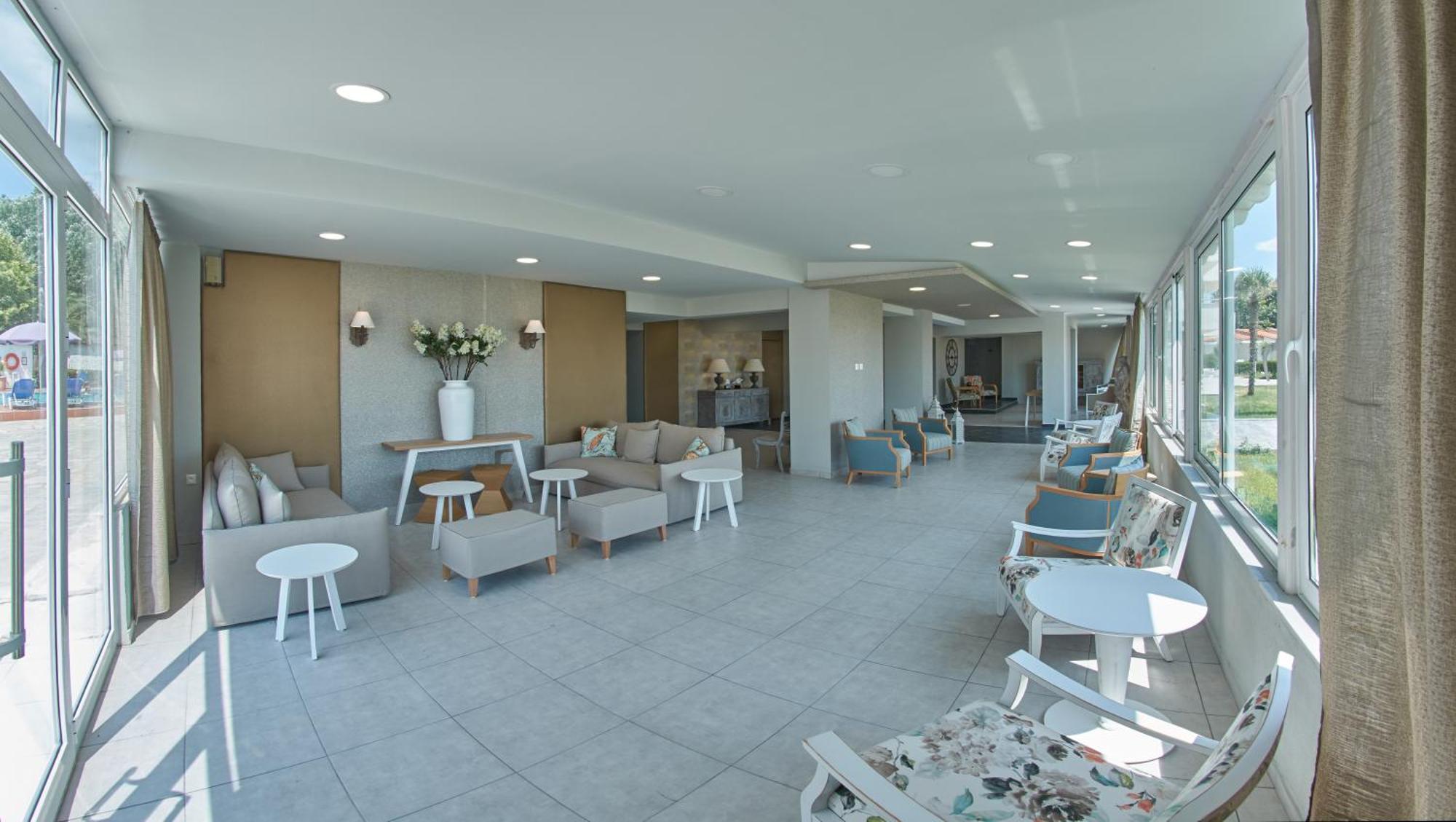 Hotel Sarti Beach エクステリア 写真