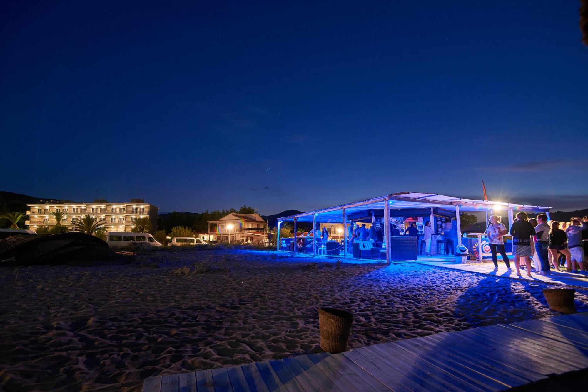 Hotel Sarti Beach エクステリア 写真